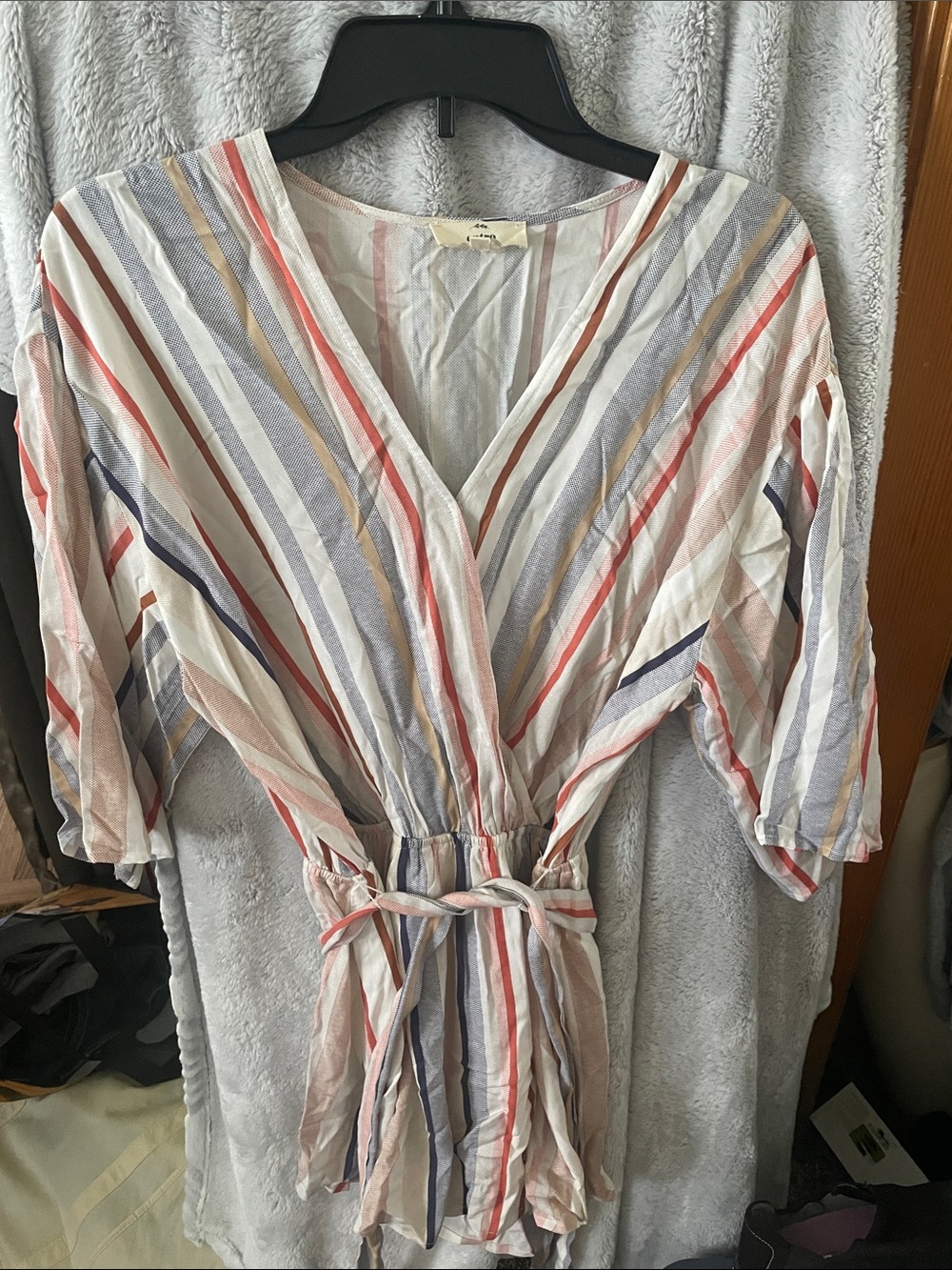 entro Striped V-Neck Tie-Waist jumper White, Blue, Rust